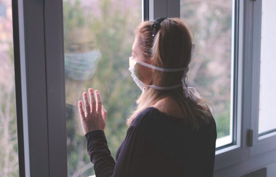 How to Help Someone Who’s Caring for a Sick Loved One