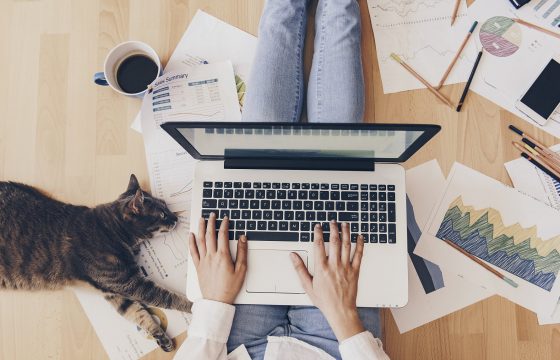 8 Habits of Super-Productive People Who Work From Home