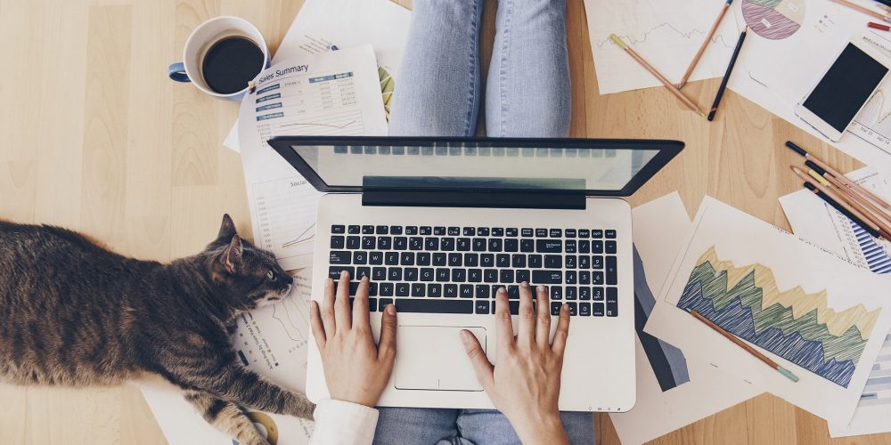 8 Habits of Super-Productive People Who Work From Home